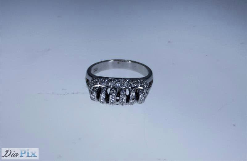 RING 18KWGOLD s/w Round Diamond.