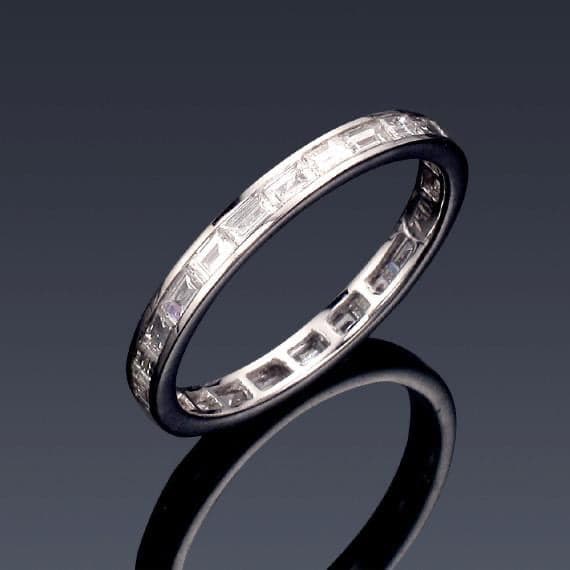 Eternity Ring 18KWGOLD s/w Baggett cut diamond