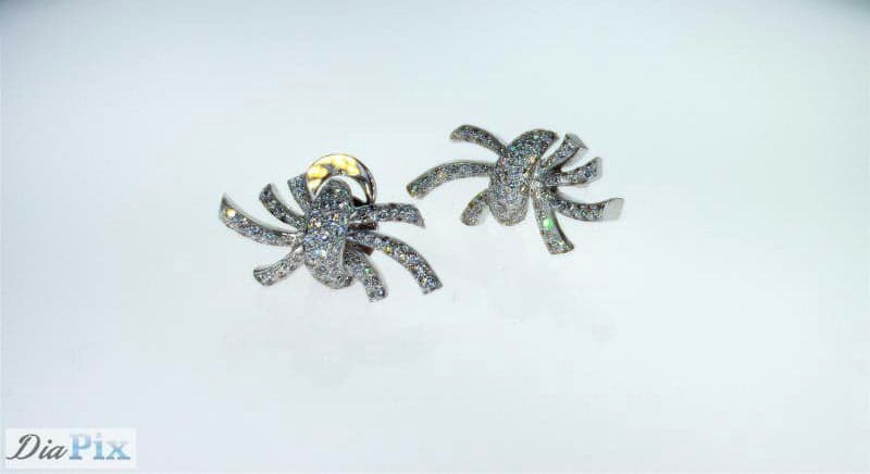 Earrings 18KWGOLD s/w Diamond
