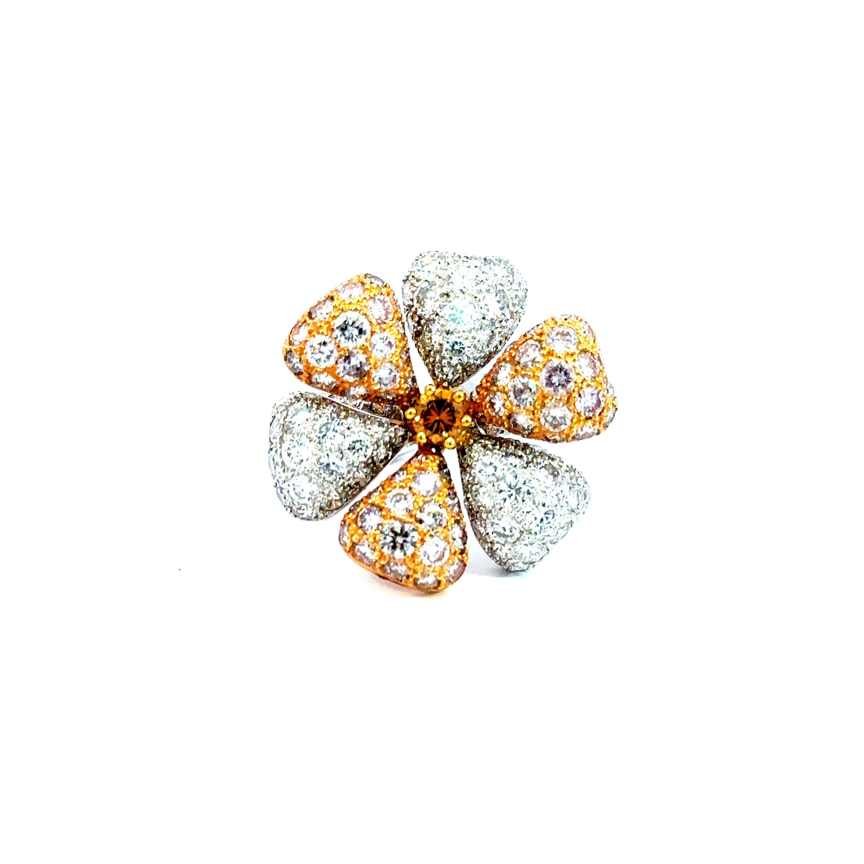 Ring 18KWPGOLD s/w Natural Fancy Pink Diamond &white Diamond