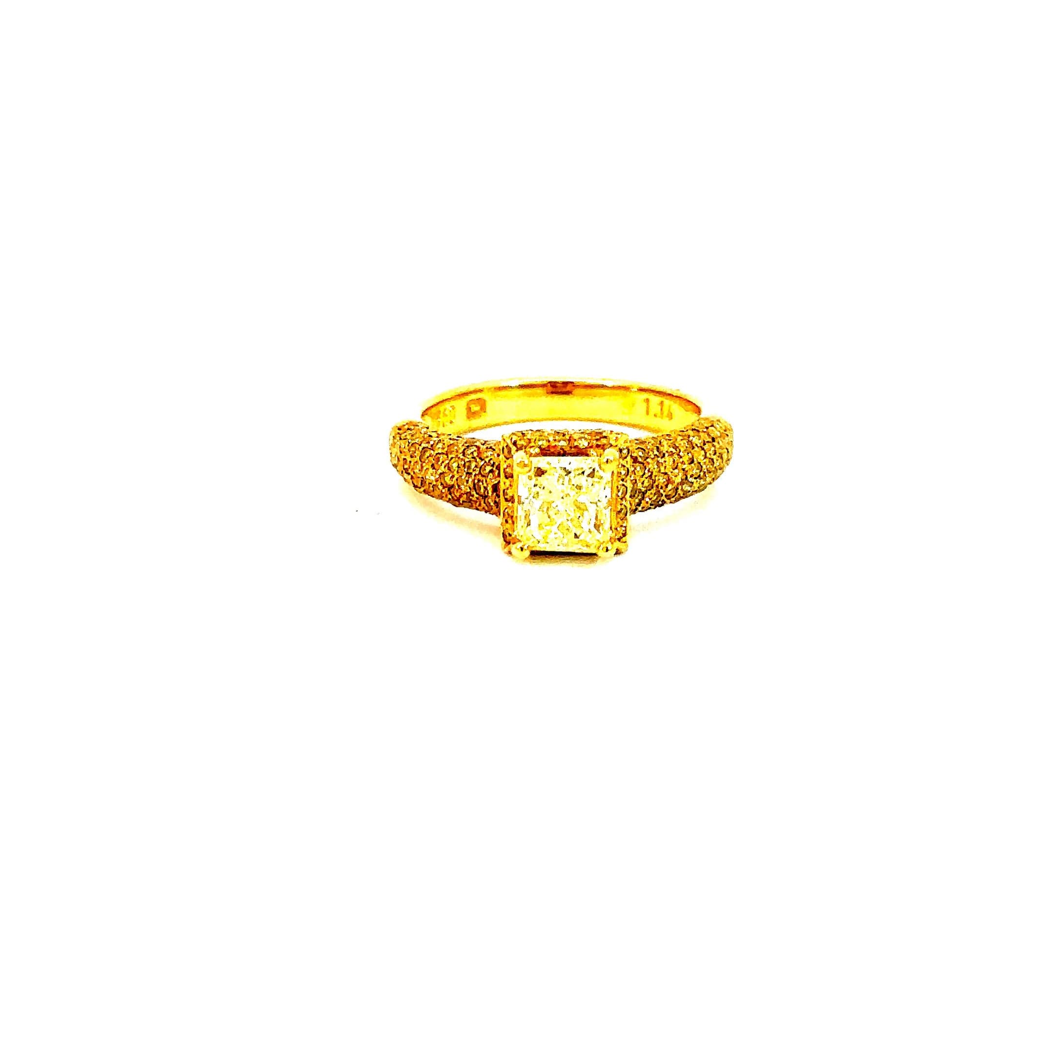 HM Ring 18KYGOLDs/w Fancy light yellow Diamond GIA & Small natural fancy yellow diamond
