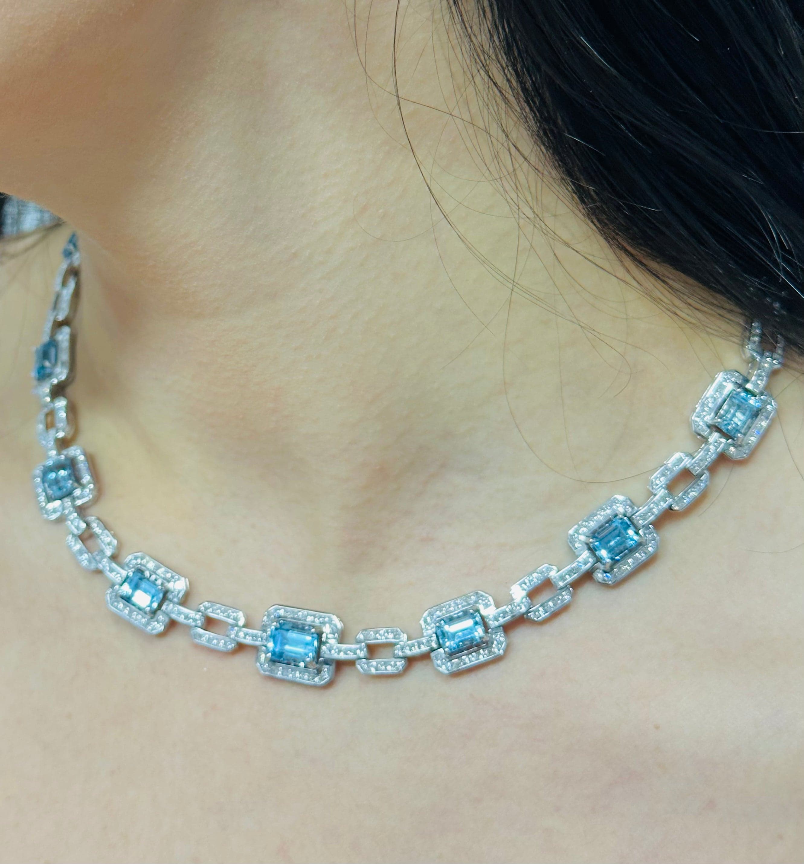 Necklace 18KWGOLD s/w Aquamarine & Princess Diamond.