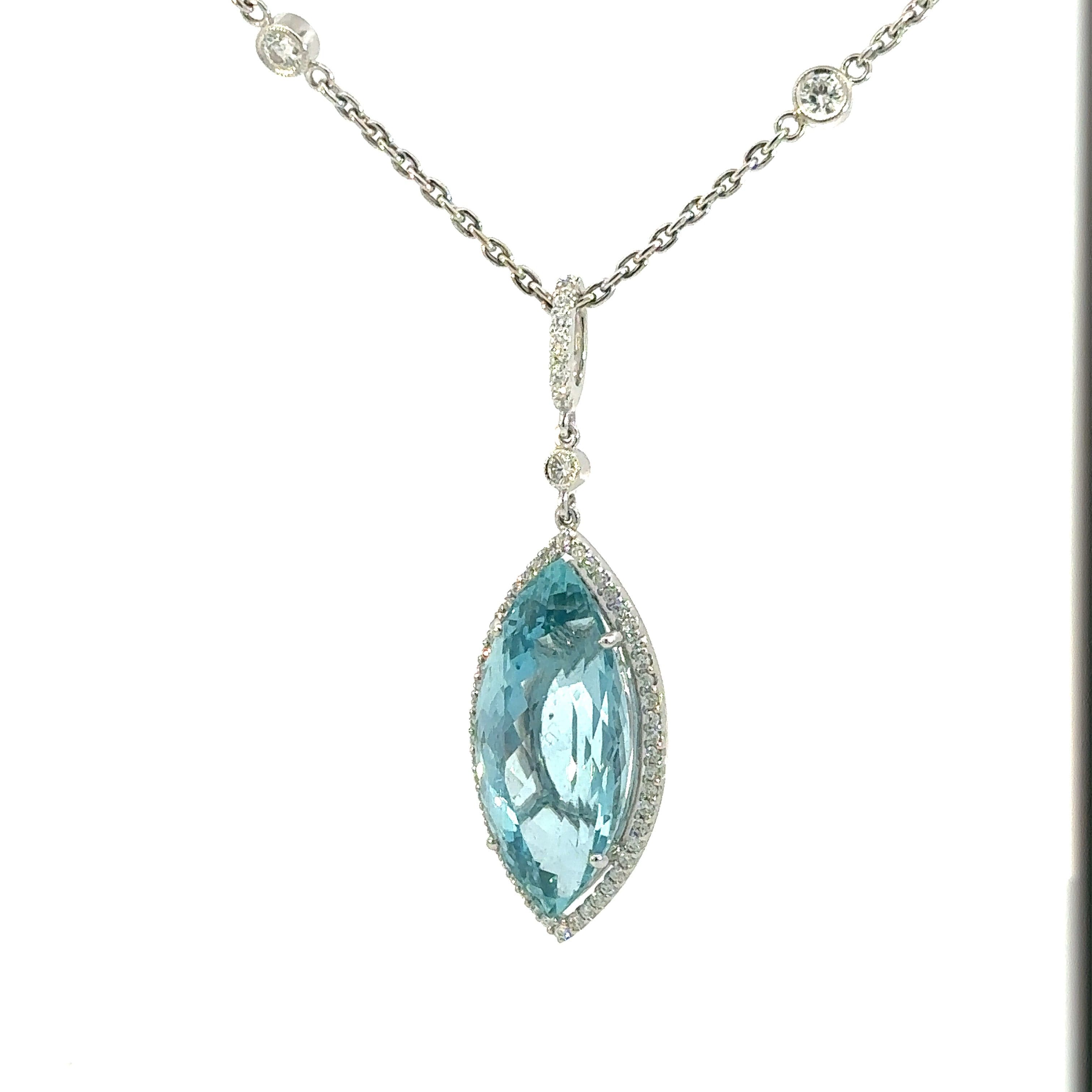 Pendent 18KWGOLD s/w Aquamarine &Diamond